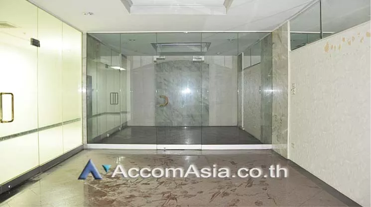 11  Office Space For Sale in Ratchadaphisek ,Bangkok ARL Ramkhamhaeng at Charn Issara Tower 2 AA14915